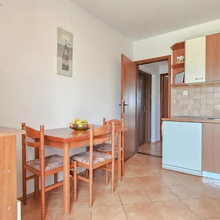 Keti Two Apartment *